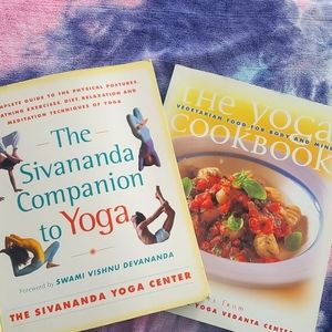 SIVANANDA YOGA BOOK SET - USED🧘🏾‍♀️🕉🧘